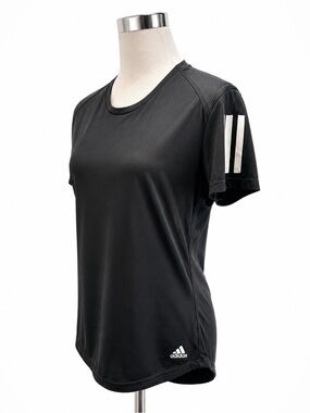 Adidas •Black performance athletic tee